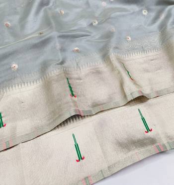 Grey zari woven paithani organza silk blend saree with blouse piece 3