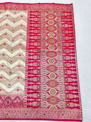 Cream zari woven silk blend saree with blouse piece 2