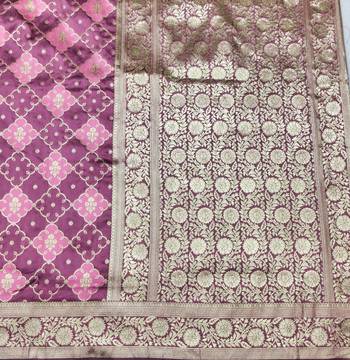 Magenta zari woven silk blend saree with blouse piece 5