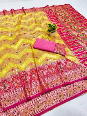 Gold zari woven silk blend saree with blouse piece 1