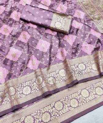 Purple zari woven silk blend saree with blouse piece 3