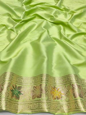 Light green zari woven silk blend saree with blouse piece 4