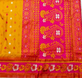 Gold zari woven silk blend saree with blouse piece 5
