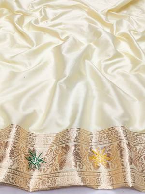 Cream zari woven silk blend saree with blouse piece 4