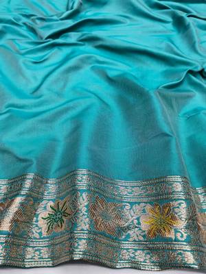 Light blue zari woven banarasi silk blend saree with blouse piece 4