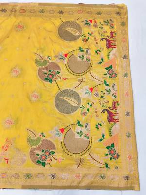 Gold zari woven silk blend saree with blouse piece 2