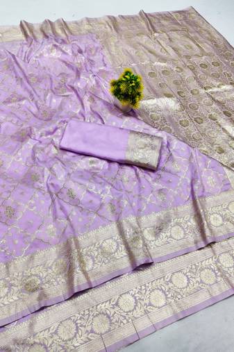 Lavender zari woven banarasi silk blend saree with blouse piece