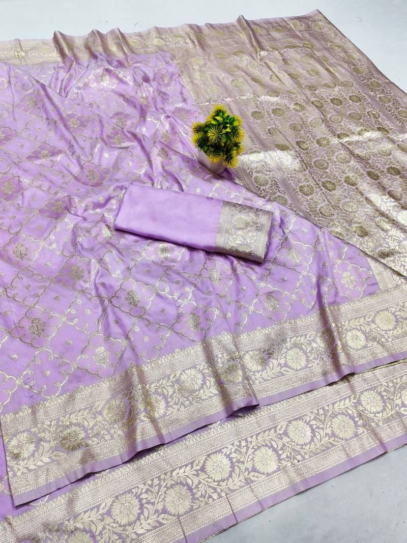 Lavender zari woven banarasi silk blend saree with blouse piece