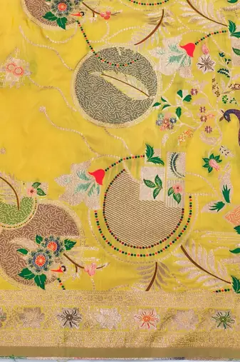 Gold zari woven silk blend saree with blouse piece