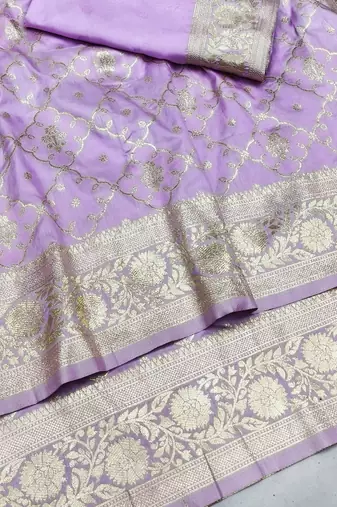 Lavender zari woven silk blend saree with blouse piece