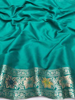 Rama zari woven silk blend saree with blouse piece 4