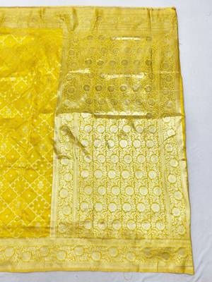 Yellow zari woven silk blend saree with blouse piece 2