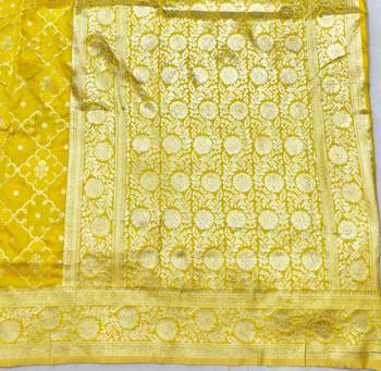 Yellow zari woven silk blend saree with blouse piece 5
