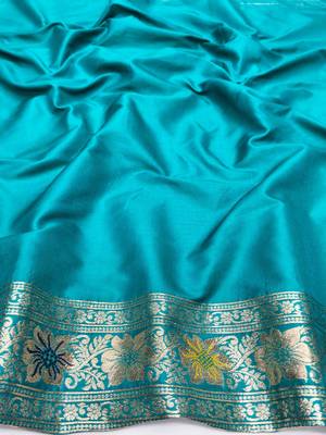 Blue zari woven silk blend saree with blouse piece 4