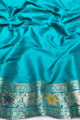 Blue zari woven silk blend saree with blouse piece