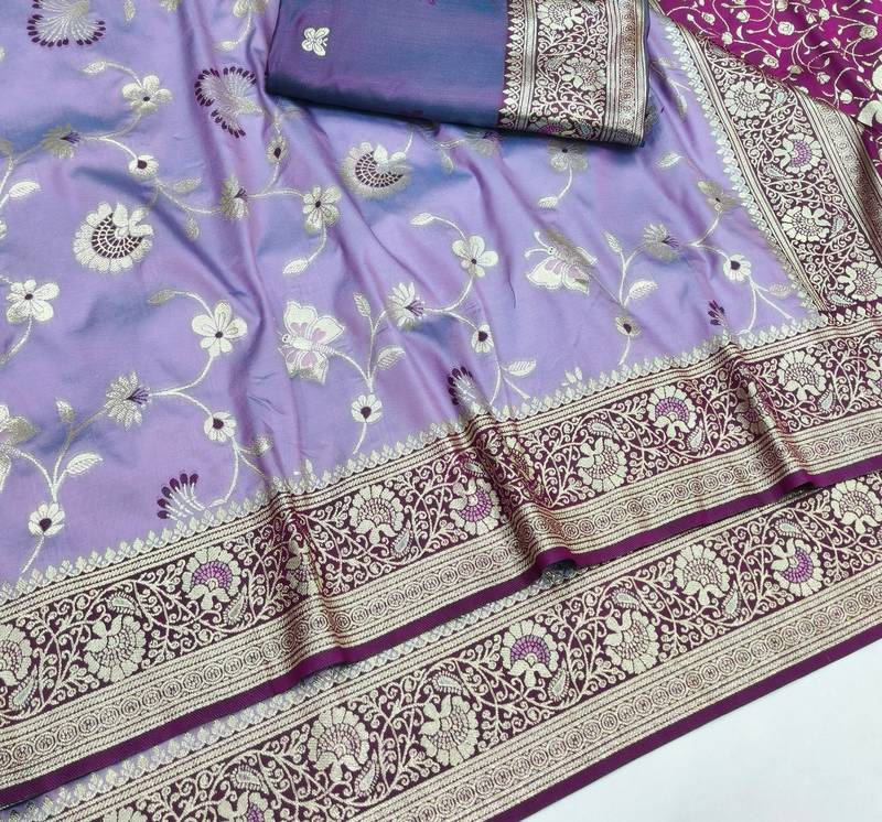 Light purple zari woven banarasi silk blend saree with blouse piece