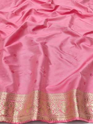 Pink zari woven silk blend saree with blouse piece 4