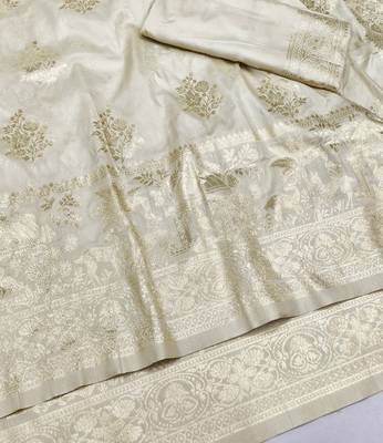 Cream zari woven silk blend saree with blouse piece 3
