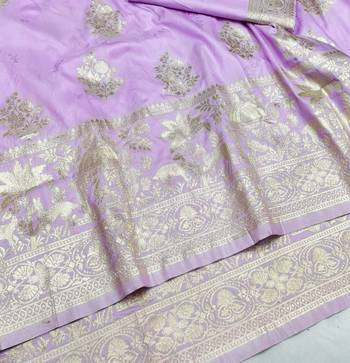 Blue zari woven silk blend saree with blouse piece 3