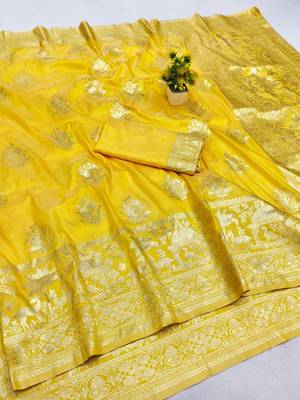 Gold zari woven silk blend saree with blouse piece 1
