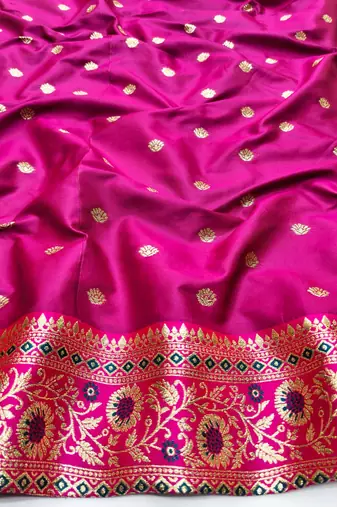 Firozi zari woven silk blend saree with blouse piece
