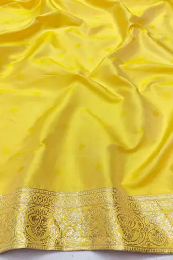Gold zari woven silk blend saree with blouse piece