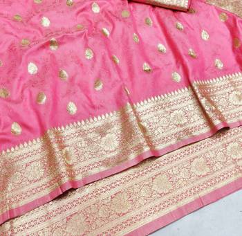 Pink zari woven silk blend saree with blouse piece 3