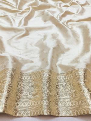 Cream zari woven silk blend saree with blouse piece 4
