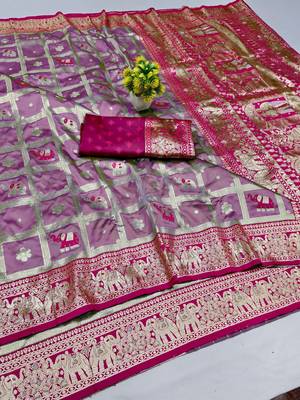Magenta zari woven silk blend saree with blouse piece 1