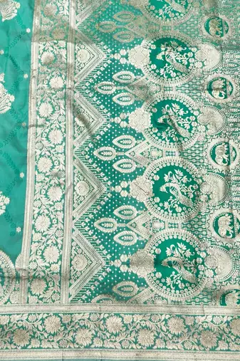 Blue zari woven silk blend saree with blouse piece