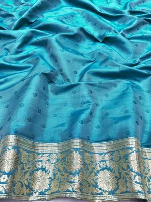 Blue zari woven silk blend saree with blouse piece 4