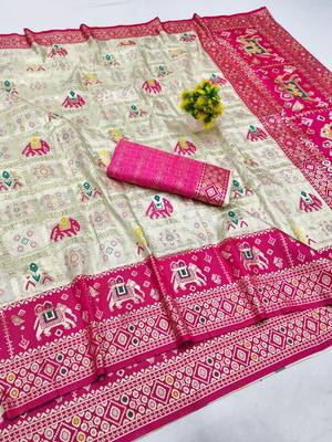 Cream zari woven patola silk blend saree with blouse piece 1