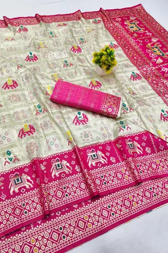 Cream zari woven patola silk blend saree with blouse piece