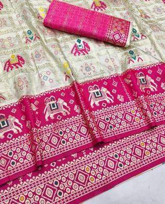 Cream zari woven patola silk blend saree with blouse piece 3