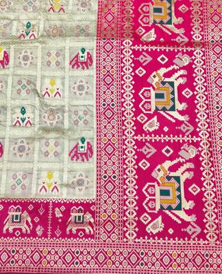Cream zari woven patola silk blend saree with blouse piece 5