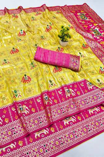 Gold zari woven patola silk blend saree with blouse piece