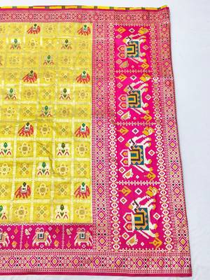 Gold zari woven patola silk blend saree with blouse piece 2