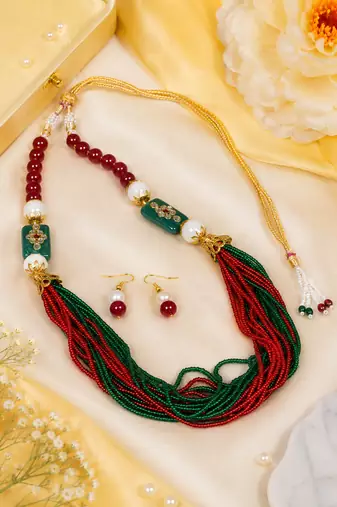 Traditional Red Green Beaded Necklace Set