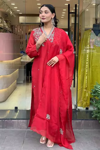 Red chanderi silk embroidery kurta set with dupatta | party wear kurti set