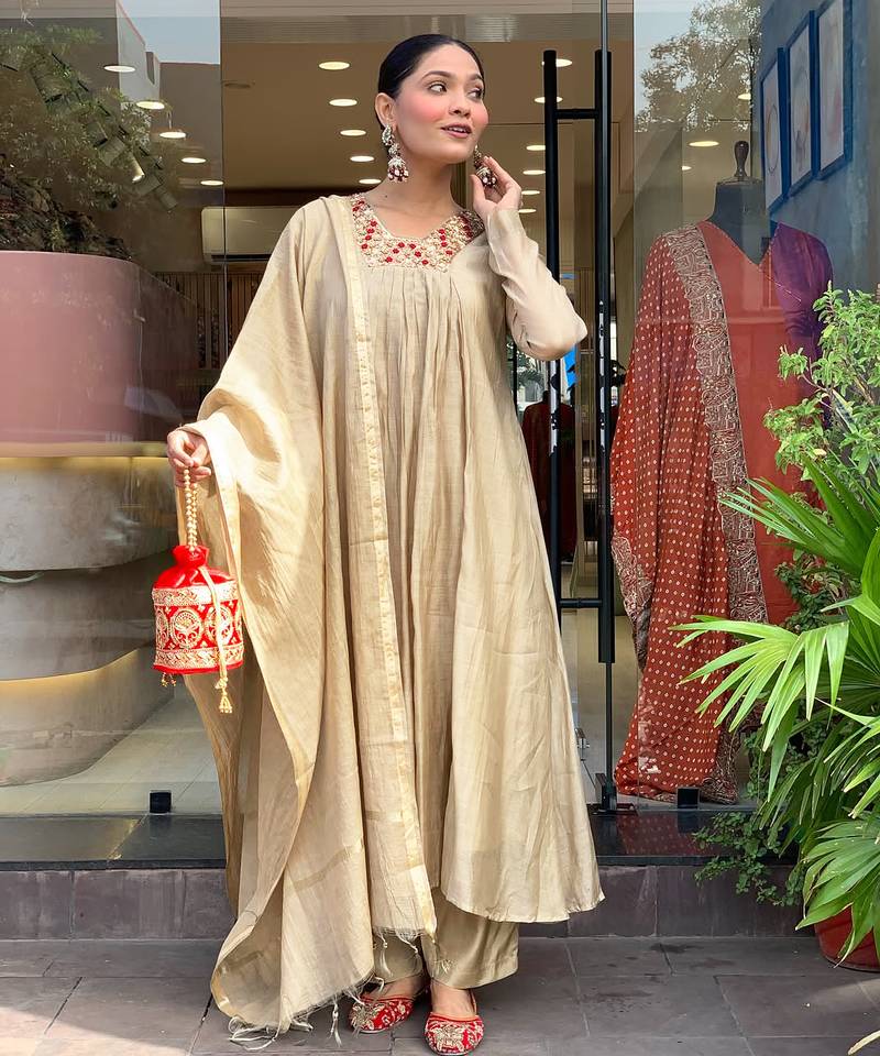Cream chanderi silk sequence embroidery kurta set with dupatta | readymade suit