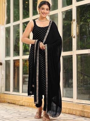Womens black embroidered kurti with matching bottom set 1