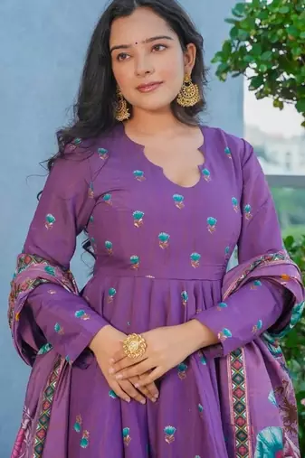 Lavender color muslin stylish partywear readymade kurta set with dupatta