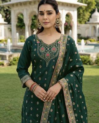 Green color art silk stylish partywear readymade kurta set with dupatta 3