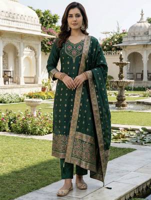 Green color art silk stylish partywear readymade kurta set with dupatta 4