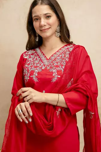 Red color chanderi partywear readymade salwar kameez for graceful looks