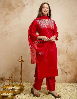 Red color chanderi partywear readymade salwar kameez for graceful looks 5