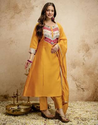 Yellow color chanderi partywear readymade salwar kameez for graceful looks 5