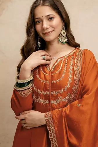 Red color vichitra silk partywear readymade salwar kameez for graceful looks