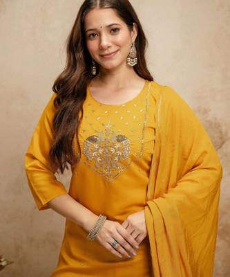 Yellow color chanderi partywear readymade salwar kameez for graceful looks 3