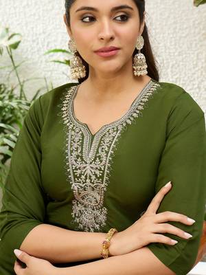 Mahendi color silk blend embroidery long kurta 3